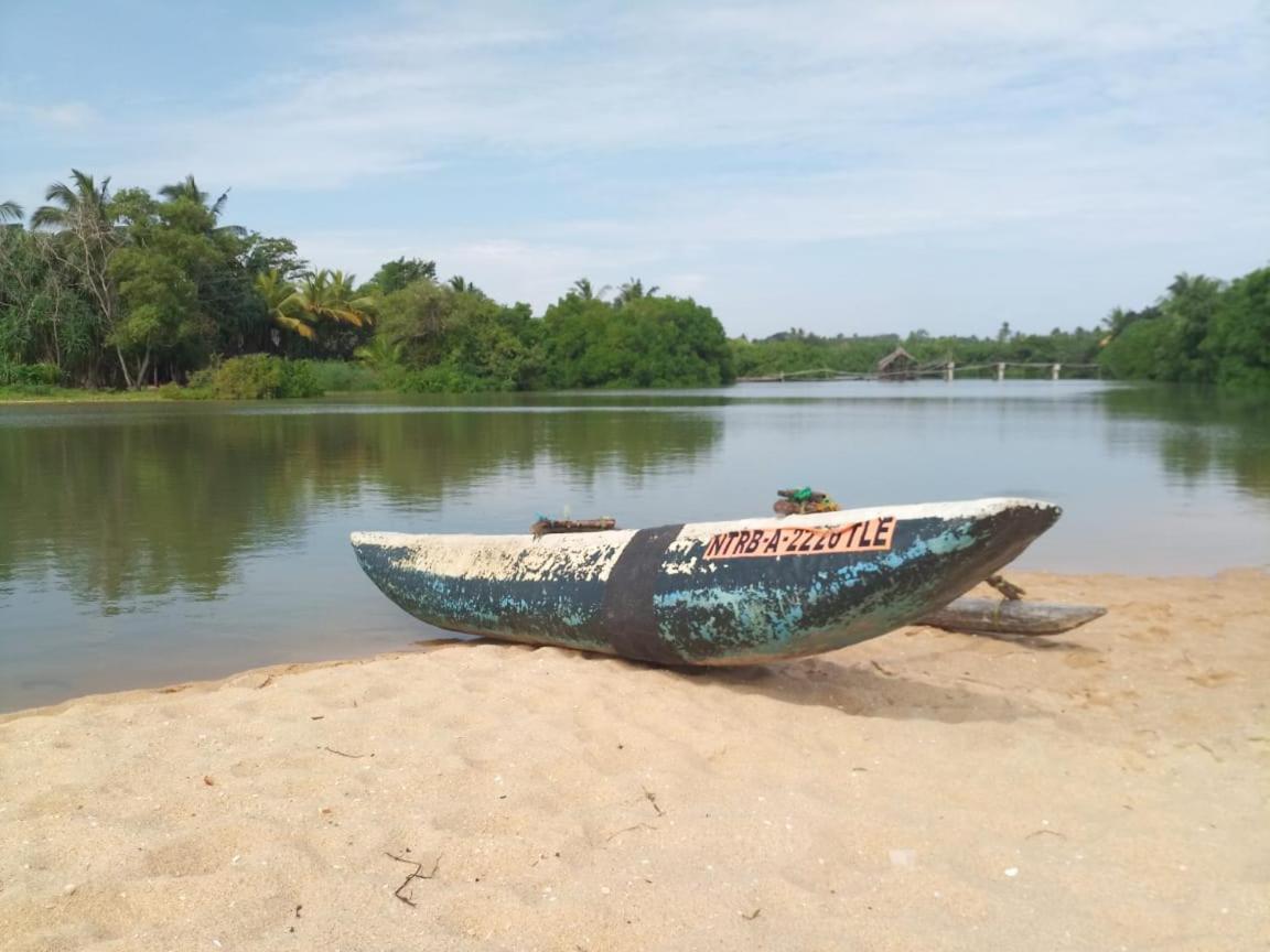 Silent Peacock Villa And Peacock Cafe Tangalle Dış mekan fotoğraf